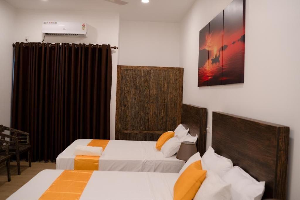 Lucky Transit Hotel - Katunayake Airport Buitenkant foto